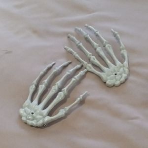 Skeleton Hand Hair Clips